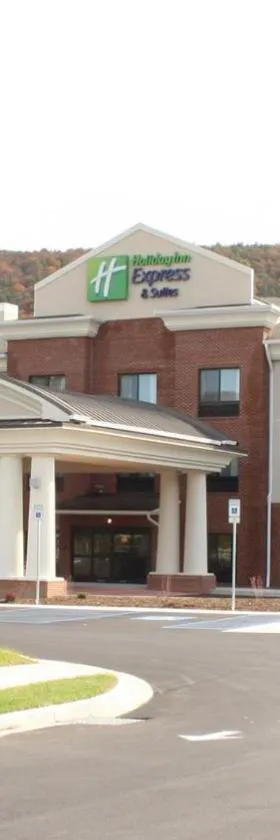 Holiday Inn Express & Suites Cumberland - La Vale by IHG，位于拉瓦莱的酒店