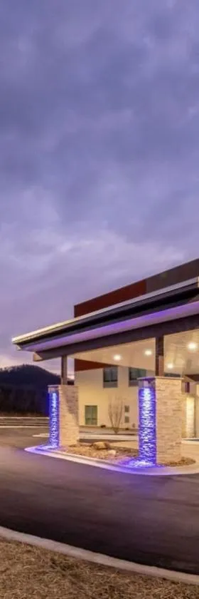Holiday Inn Express & Suites - Marion by IHG，位于马里昂的酒店