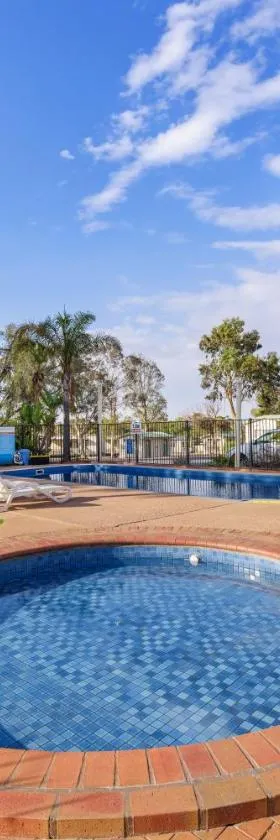Discovery Parks - Port Augusta，位于奥古斯塔港的酒店