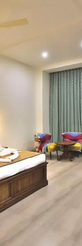RUDRA VILAS - A Royal Heritage Hotel，位于斋浦尔的酒店