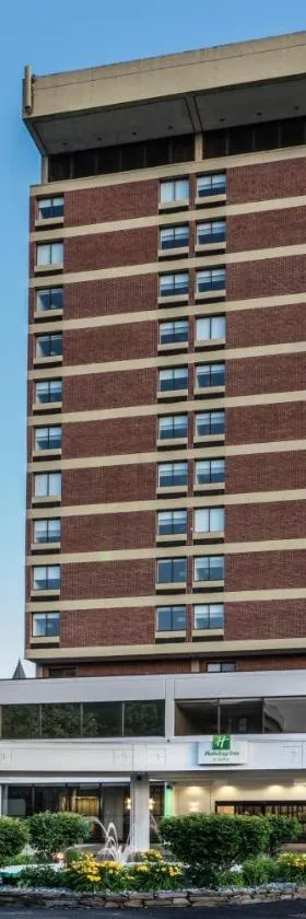 Holiday Inn & Suites Pittsfield-Berkshires by IHG，位于皮茨菲尔德的酒店