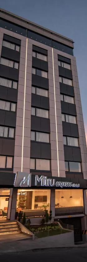 Mitru Express Hotel，位于拉巴斯的酒店