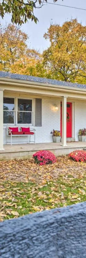 Charming Guesthouse Getaway on 10-Acre Farm!，位于Harrodsburg的酒店