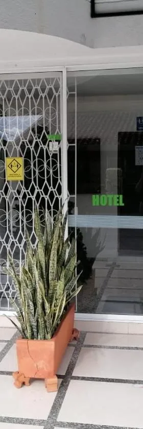 HOTEL DULCES SUEÑOS N°2，位于图卢阿的酒店