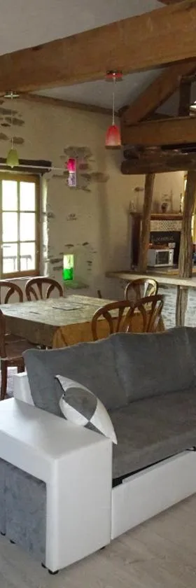 Auberg'IN Gîte，位于Mirandol-Bourgnounac的酒店