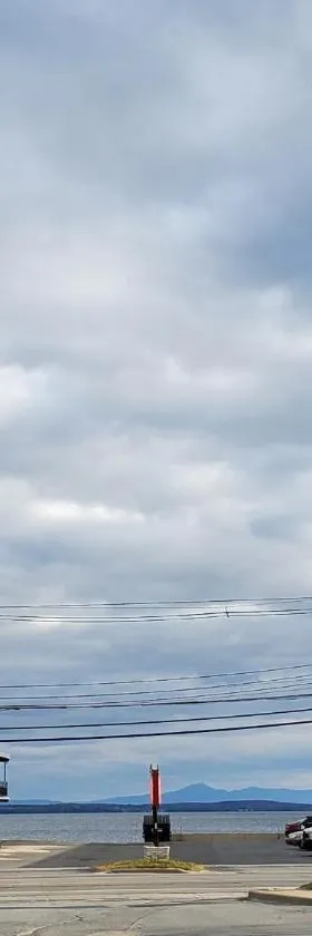 金门汽车旅馆，位于普拉茨堡的酒店