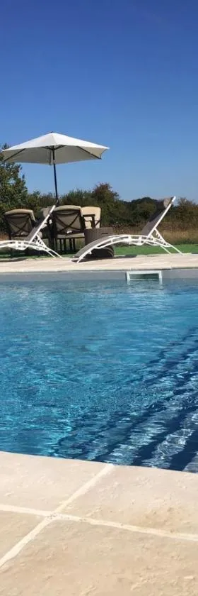Fonclaire Holidays Glamping 'Luxury Camping'，位于Blond的酒店