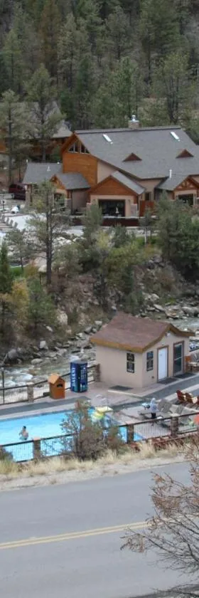 Mount Princeton Hot Springs Resort，位于布埃纳维斯塔的酒店