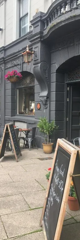 Kings Arms Hotel，位于阿尔弗斯顿的酒店