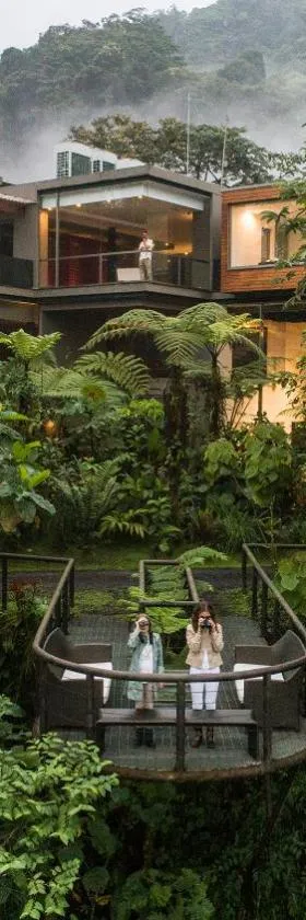 玛萨皮山林小屋，位于Pacto的酒店