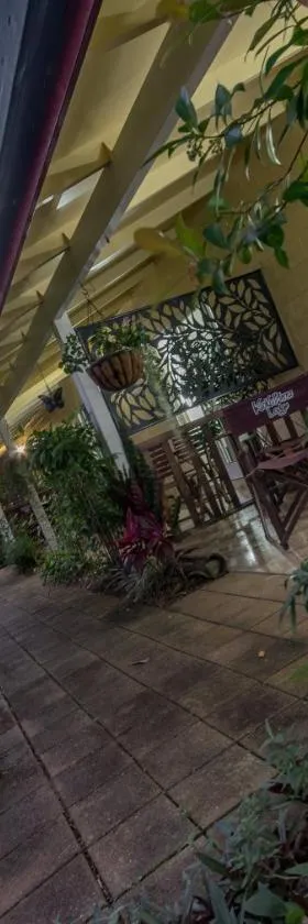 Kookaburra Motel Yungaburra，位于云加布拉的酒店