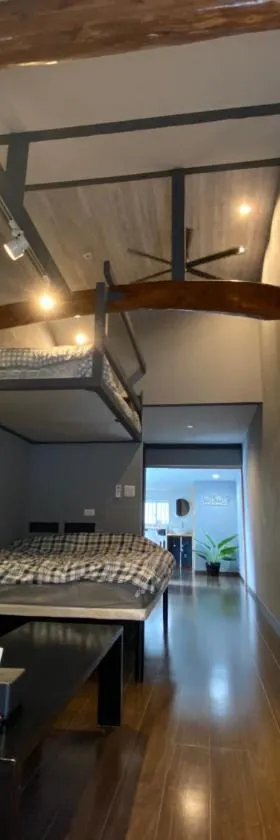 Family Room Okinawa，位于Makishichō的酒店