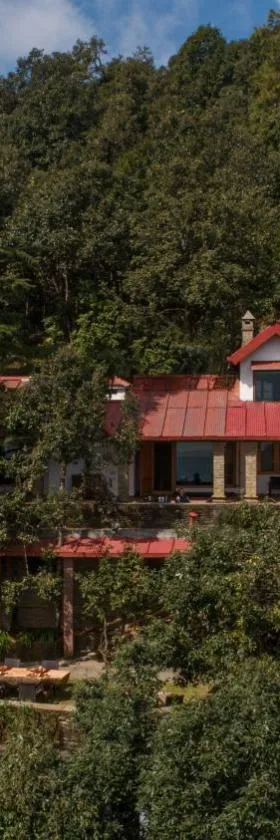 Mary Budden Estate，位于阿尔莫拉的酒店