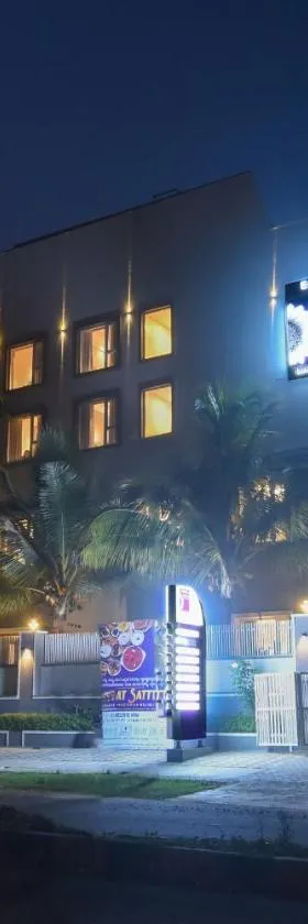 Emerald Clarks Inn Suites，位于迈索尔的酒店