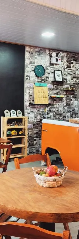 Pousada Rota da Kombi，位于邦雅尔丁-达塞拉的酒店