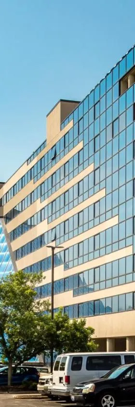 Crowne Plaza Hotel St. Louis Airport by IHG，位于布里奇顿的酒店