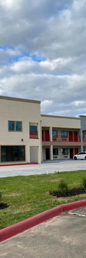 Lone Star Inn - Dickinson，位于迪金森的酒店