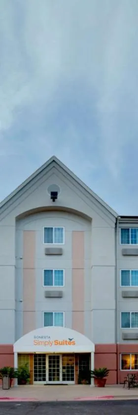 Sonesta Simply Suites Austin The Domain Area，位于奥斯汀的酒店