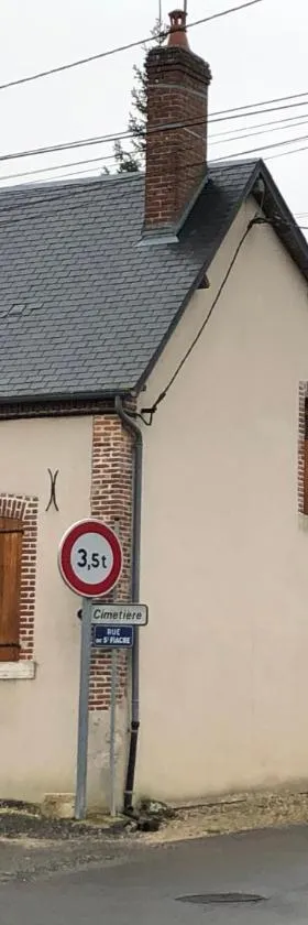 Maison typique de sologne，位于La Chapelle-dʼAngillon的酒店