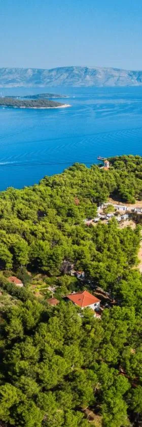 Hotel Hvar，位于耶尔萨的酒店