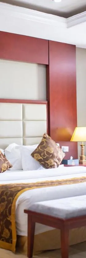 Hotel Sunshine Enugu，位于阿奴古的酒店