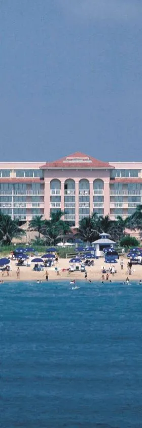 Palm Beach Shores Resort and Vacation Villas，位于棕榈滩海岸的酒店