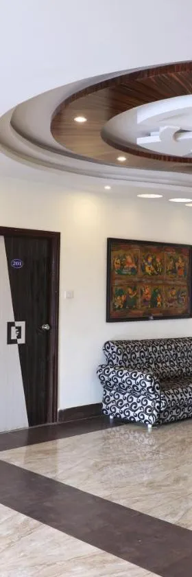 Hotel Dream World Boarding & Lodging，位于Sivaganga的酒店