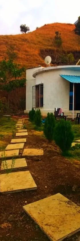 Jandyal Farm House，位于马尔舍吉加特的酒店