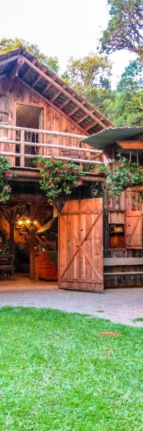 Rancho do Lucas - Cabana e Chalé，位于南圣本图的酒店