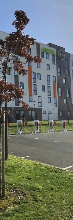 B&B HOTEL Les Herbiers，位于莱塞比耶的酒店
