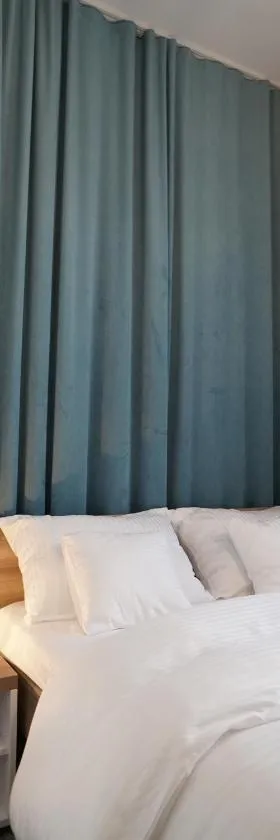 Stary Koszalin Hostel & Hotel Services，位于科沙林的酒店