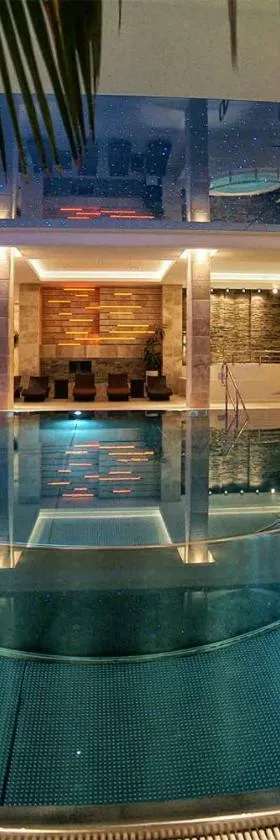 彼奥维斯基酒店/会议及康体中心/Spa，位于比亚沃维耶扎的酒店
