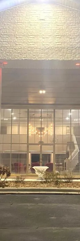 University Inn of Carbondale，位于卡本代尔的酒店