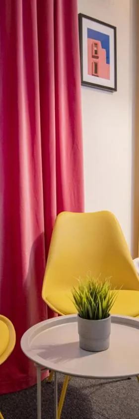 RUMI Hotel with Self Check-In，位于叶卡布皮尔斯的酒店