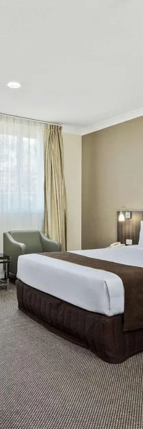 Comfort Hotel Dandenong，位于丹德农的酒店