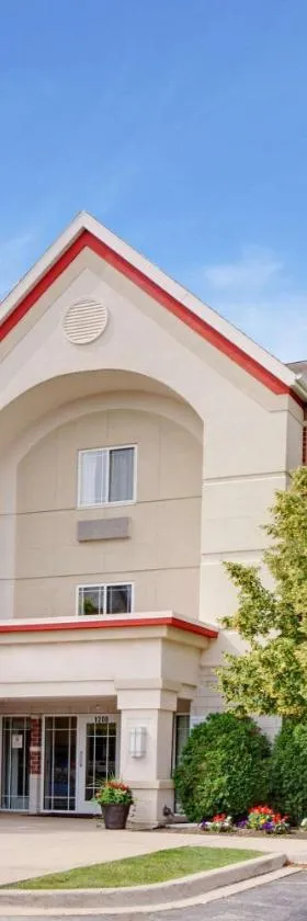 MainStay Suites Chicago Schaumburg，位于绍姆堡的酒店