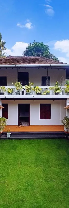 Kayyalas Courtyard，位于德里久尔的酒店