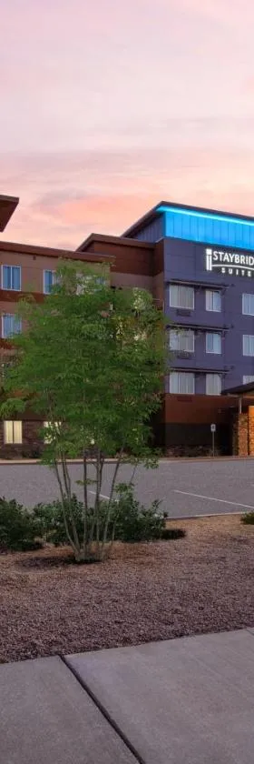 Staybridge Suites - Scottsdale - Talking Stick by IHG，位于斯科茨的酒店
