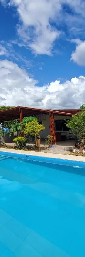 CASA BLANCA HORTENCIA，位于Sucúa的酒店