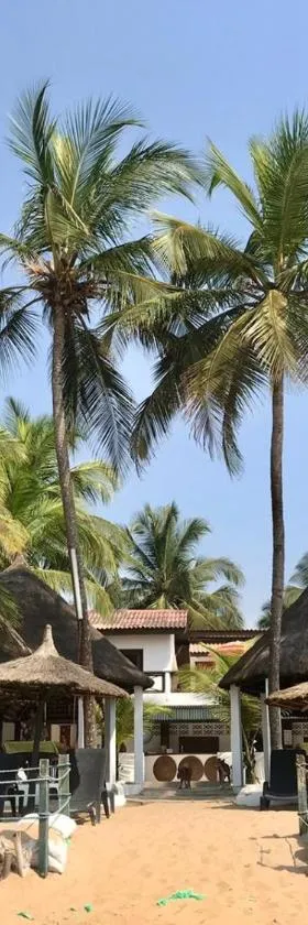 Boblin la Mer hotel restaurant plage，位于大巴萨姆的酒店