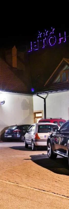 萨雷西酒店，位于博赫尼亚的酒店