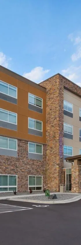 Holiday Inn Express- Eau Claire West I-94 by IHG，位于欧克莱尔的酒店