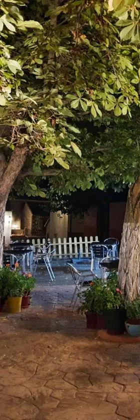 西扎酒店，位于布龙查莱斯的酒店