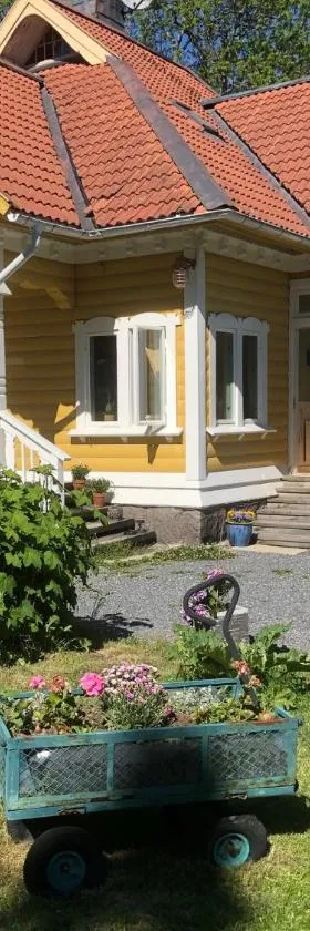 Pensionat Kanalvillan，位于Väddö的酒店