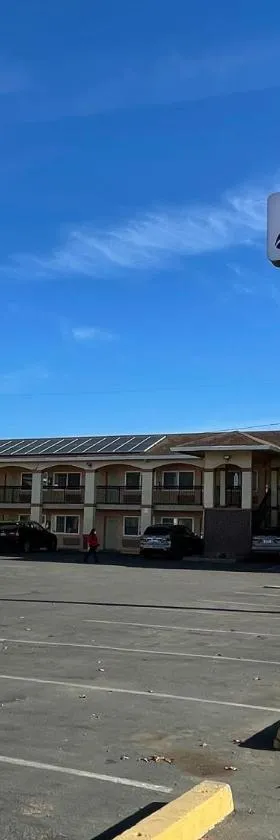 Americas Deluxe Inn- Marysville，位于马里斯维尔的酒店