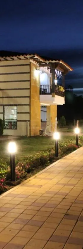 Hotel Campestre La Periquera，位于莱瓦镇的酒店