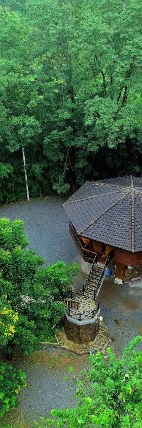 Hidden Treehouse in Khao Yai (8 PAX)，位于农南登的酒店