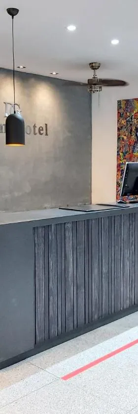 DG Grami Hotel，位于马尼拉的酒店