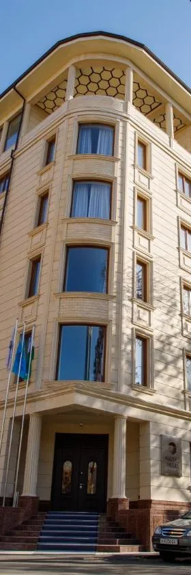 Navruz Hotel Tashkent，位于塔什干的酒店