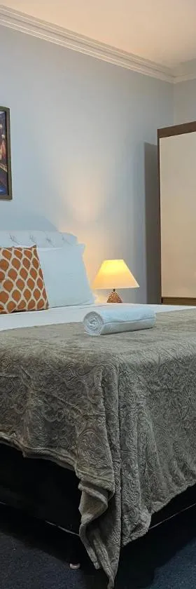 Quarto Luxo Silver，位于阿纳波利斯的酒店